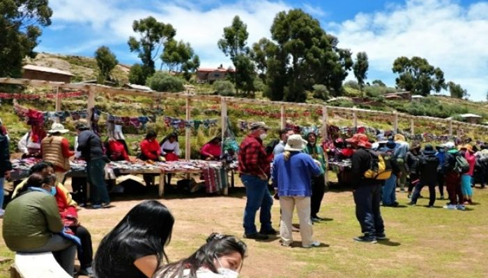 taquile puno
